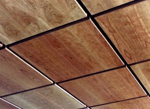 Какие деревянные панели чаще всего используются для потолка - фото