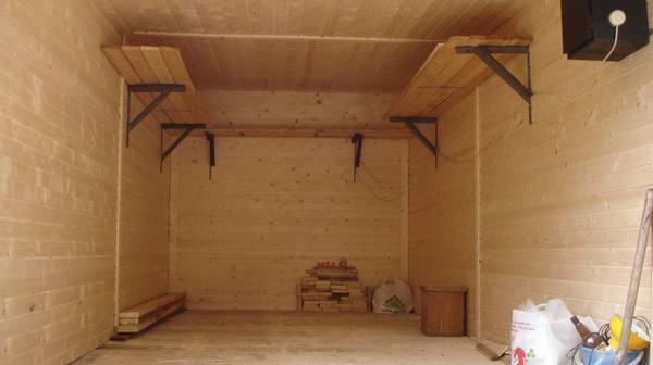 Как сделать деревянный пол в гараже? - фото