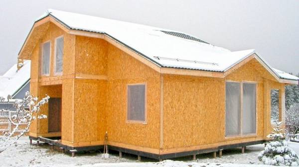 Этапы строительства своими руками дома из сип панелей с фото