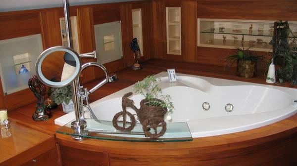 Особенности гидроизоляции в ванной в деревянном доме - фото