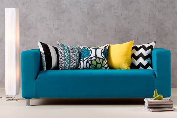 Красивые подушки на диван - фото