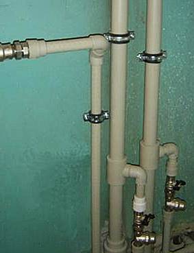 Пластиковые водопроводные трубы: разновидности и особенности монтажа с фото