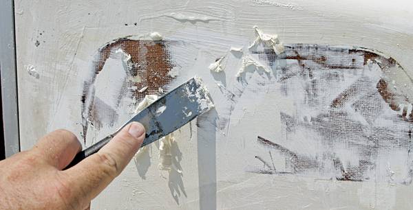 Как покрасить старую деревянную дверь - фото