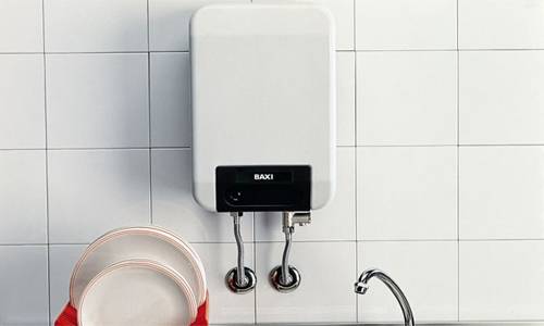 Выбор водонагревателя: проточный и накопительный варианты - фото