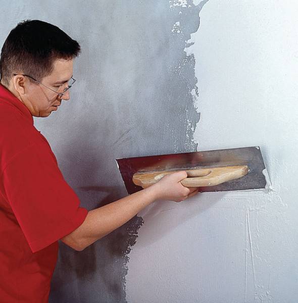 Выравнивание стен шпаклевкой: инструментарий и материалы, подготовка поверх ... - фото